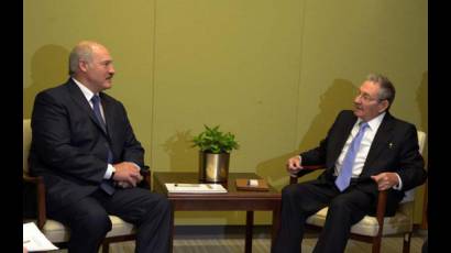 Raúl se entrevistó con Alexander Lukashenko