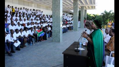 La unidad africana presente en las aulas de la ELAM