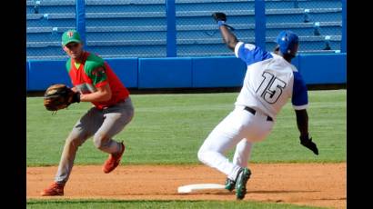 Industriales vs Las Tunas