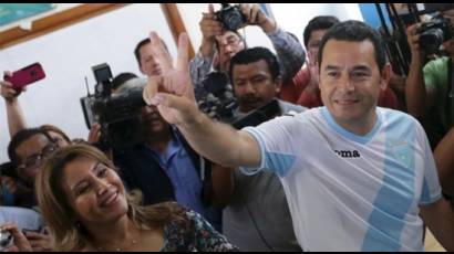 Jimmy Morales gana elecciones presidenciales de Guatemala