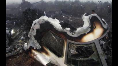 Restos del avión Aribus-321 estrellado en la península del Sinaí