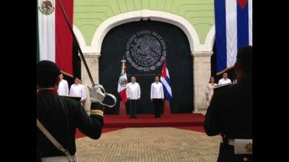 Recibido oficialmente Raúl en México