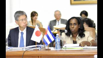 Cuba y Japón por ampliar vínculos
