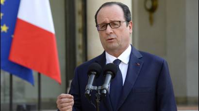 Hollande habla ante el Parlamento tras atentados terroristas en París