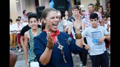 Resalta Olga Tañón la educación artística en Cuba