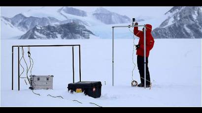 Expedición celebrada entre noviembre y diciembre de 2015 a la Estación Científica Polar Conjunta Glaciar Unión