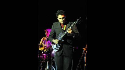 Guitarrista cubano Héctor Quintana
