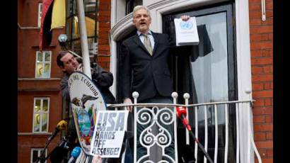 Sobre Assange, Londres y Estocolmo tienen sordera arbitraria
