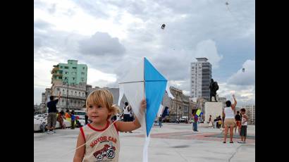 Pioneros empinarán papalotes junto a Elpidio Valdés 