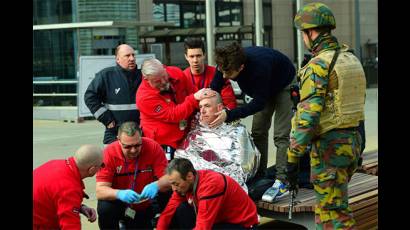 Un herido es traslado al hospital tras la explosión