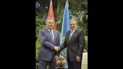 Recibió Raúl al Presidente de Kazajstán