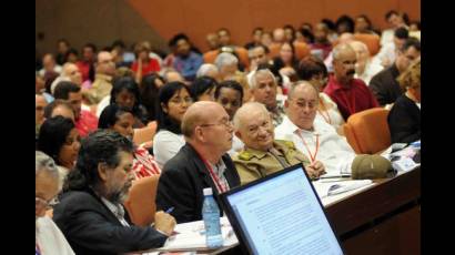 Enriquecen Proyecto de Modelo del socialismo cubano