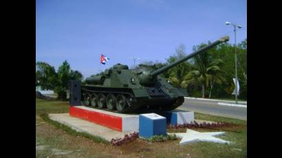 Instalación monumentaria honra a héroes de Girón