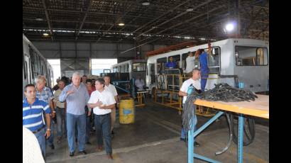 Recorre Miguel Díaz-Canel obras sociales y económicas de la provincia de Artemisa