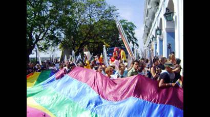 Cientos de matanceros asistieron o presenciaron la conga gigante contra la homofobia y la transfobia