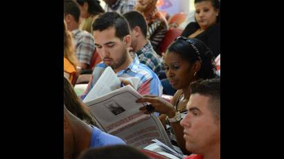 El debate de los dos importantes proyectos entre los jóvenes