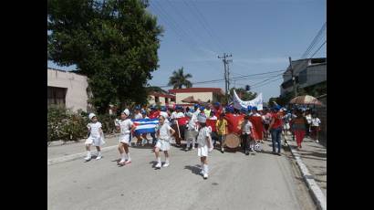 La marcha pioneril