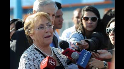Llegada de la Presidenta Michelle Bachelet, al aeropuerto José Martí