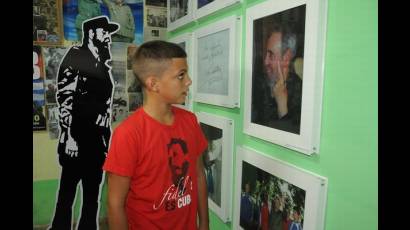Marlon muestra unas 400 imágenes del líder de la Revolución