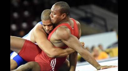 Yasmani Lugo avanzó a los cuartos de final en la categoría de los 98 kg, Río 2016