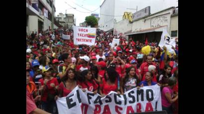 El pueblo chavista salió nuevamente a las calles en todo el país
