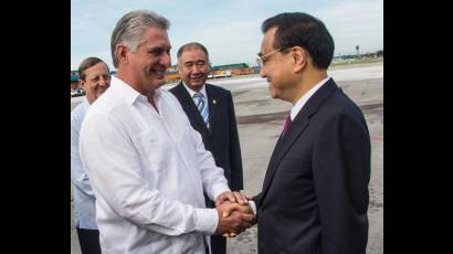 Miguel Díaz-Canel Bermúdez y Li Keqiang