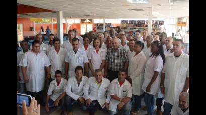 Médicos cubanos en apoyo a Haití