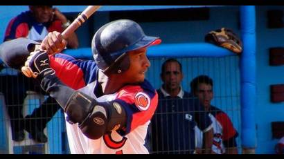 Alexander Ayala lidera la ofensiva de los Toros agramontinos