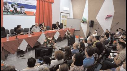 Eusebio Leal habló a los jóvenes sobre los desafíos que tienen en la Cuba actual.