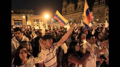 Jóvenes colombianos por la Paz