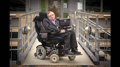 Stephen William Hawking es un físico teórico, astrofísico, y cosmólogo británico