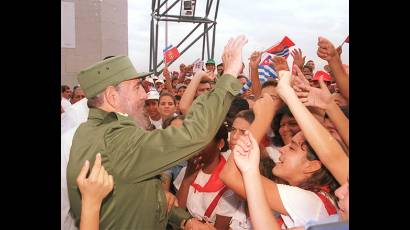 Fidel siempre prestó una especial atención a los jóvenes.