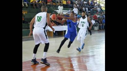 El capitalino Reinier Castillo fue un puntal ofensivo