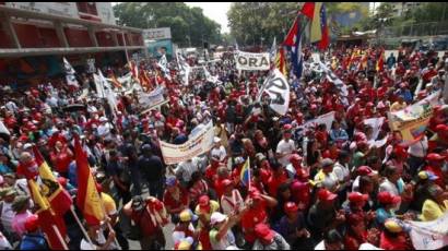 La marcha reunió a miles de bolivarianos.