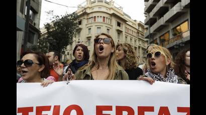 Tras el paro general del jueves, los griegos insisten en las protestas