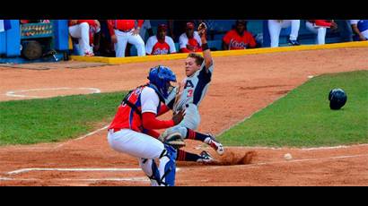 Tope de béisbol Cuba-Estados Unidos