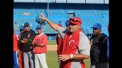 Roger Machado dirigirá a los cubanos en la Can am