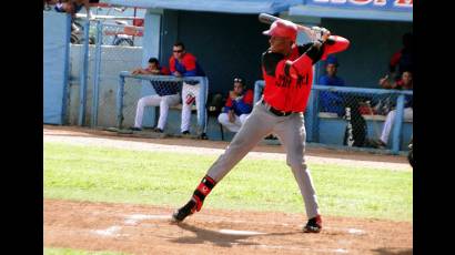 Barthelemy castigó al pitcheo naranja