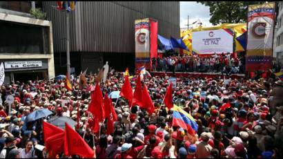 Con la consigna Venezuela digna y soberana se respeta marcho el pueblo en Caracas