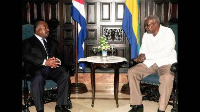 Ali Bongo Ondimba y Esteban Lazo Hernández