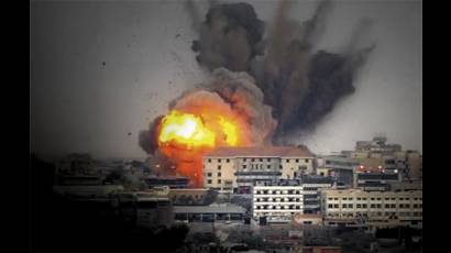 Explosión sobre el Líbano.
