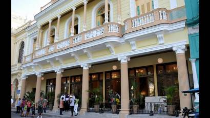 El Hotel Central, en el parque de Santa Clara