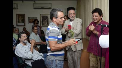 Rafael de Águila recibe el premio