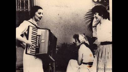 Tamara Bunke junto a Alicia Alonso