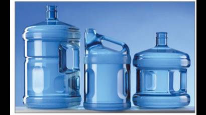 Recipientes con agua