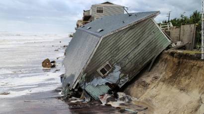 Al paso de Irma en Ponte Vedraa Beach en la Florida.