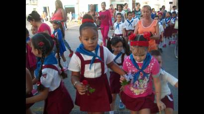 Niños agramontinos recuerdan a Camilo