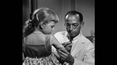 Jonas Salk y su vacuna contra la poliomielitis
