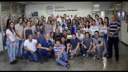 Estudiantes de periodismo de Villa Clara visitan Juventud Rebelde