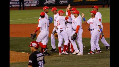 Cuba venció 5-4 a los Tomateros de Culiacán.